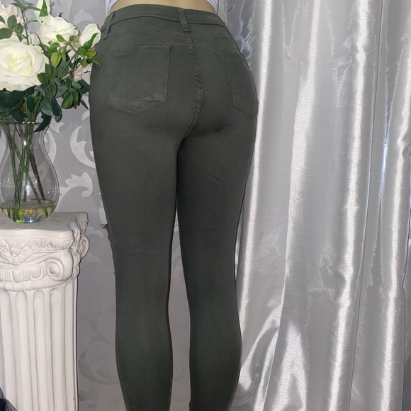 𝐹𝑎𝑠ℎ𝑖𝑜𝑛 𝑁𝑜𝑣𝑎 𝑃𝑎𝑛𝑡𝑠 - Picture 7 of 10